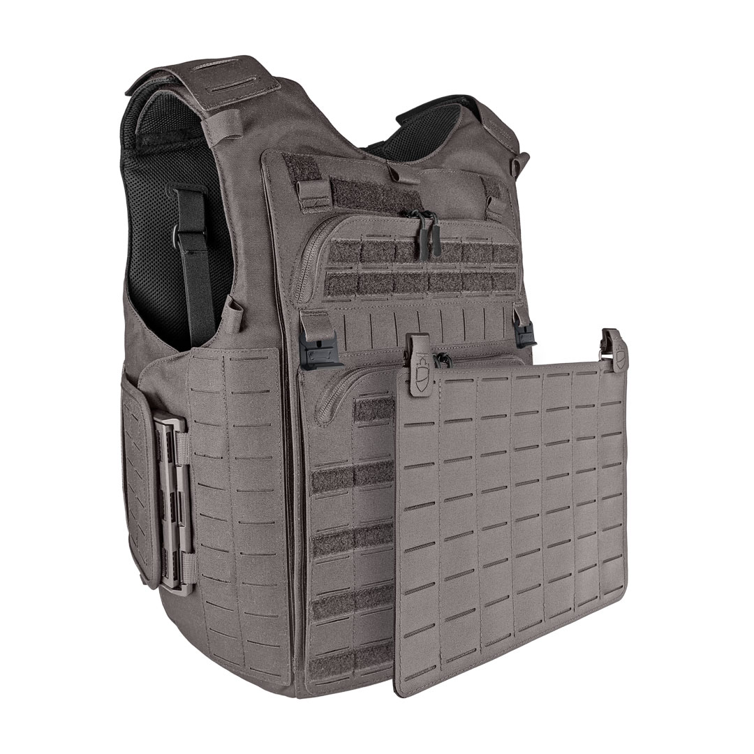 Amaruq Tactical Armour System with the ARP System